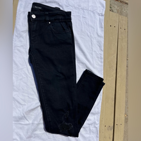 WHBM Skinny Jeans - Picture 1 of 3